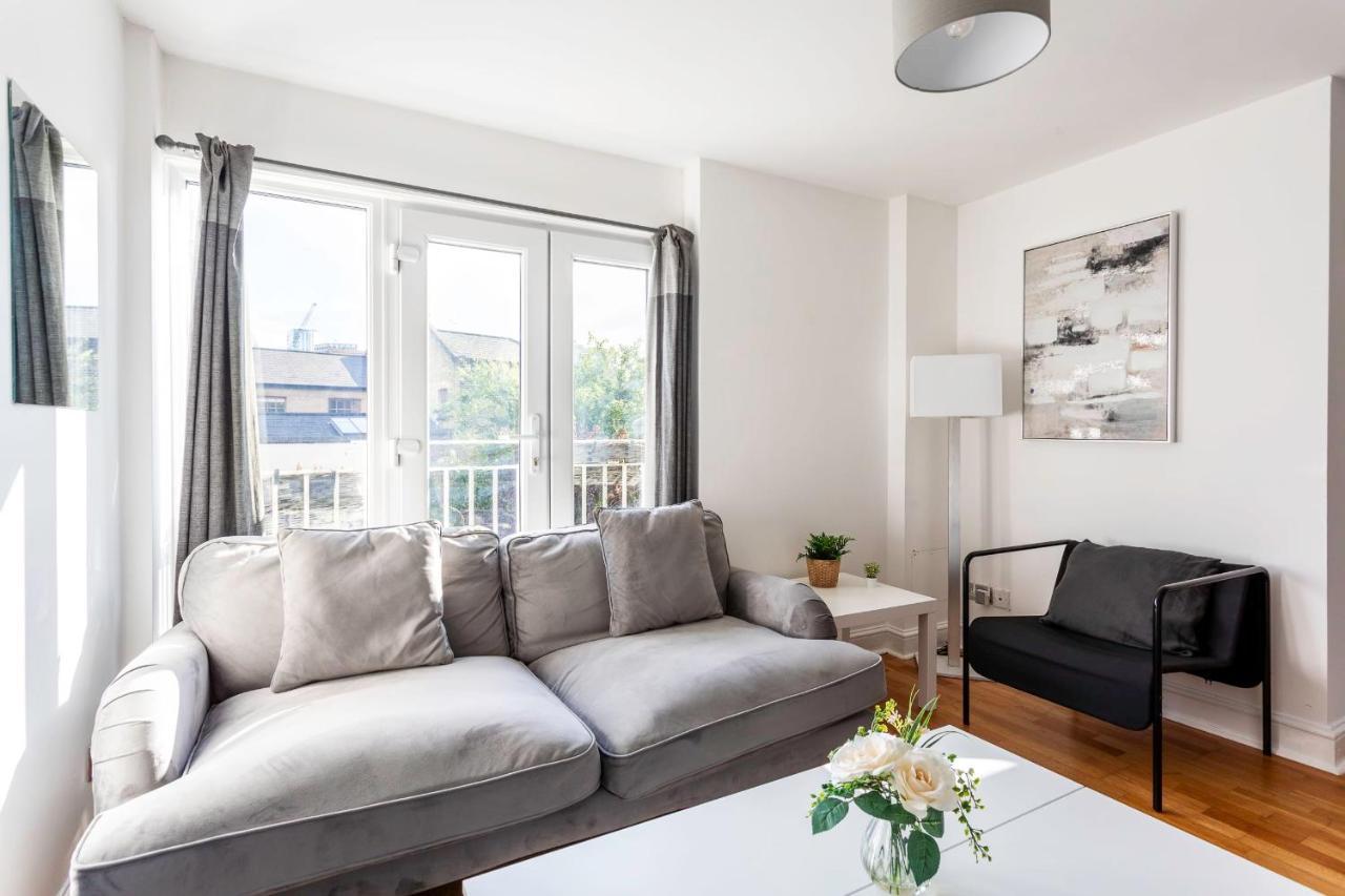 Modern Near Apartment *